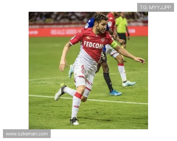 5-1！法布雷加斯执教科莫大爆发，皇马青训小将首开纪录